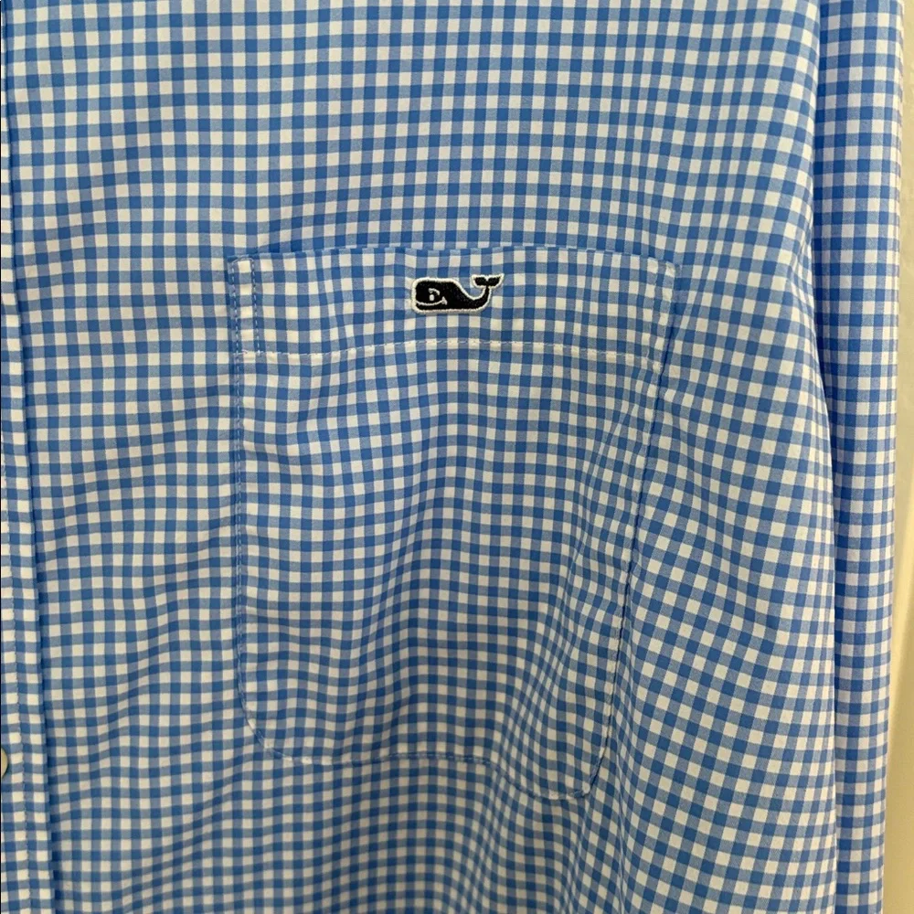 Men’s Vineyard Vines performance Tucker shirt. - Picture 3 of 15